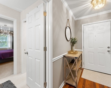 1538 Chantilly Drive - Photo Thumbnail 1