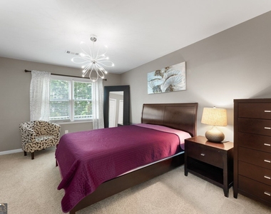 1538 Chantilly Drive - Photo Thumbnail 17