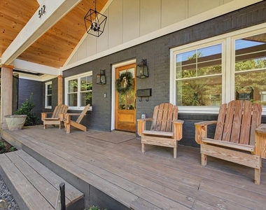 512 Cherokee Street Ne - Photo Thumbnail 2