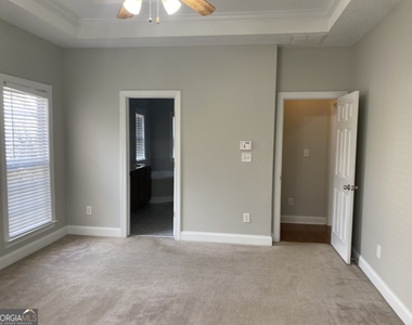 44 Vaux Way - Photo Thumbnail 9