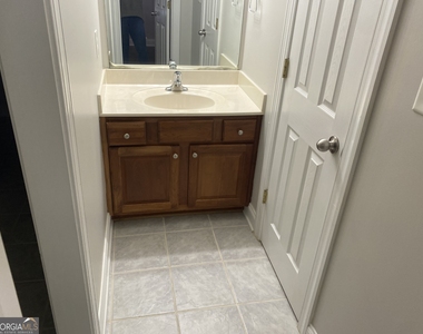 44 Vaux Way - Photo Thumbnail 17