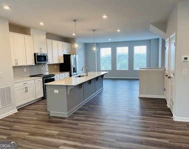 2732 Creekview Terrace Nw - Photo Thumbnail 3