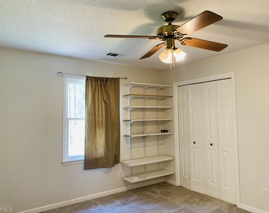 210 Spring Forest Way - Photo Thumbnail 27