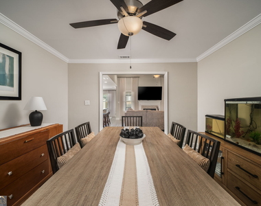 315 Creek Ridge Drive - Photo Thumbnail 15