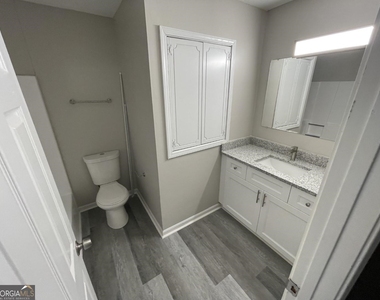 859 Park Place - Photo Thumbnail 18