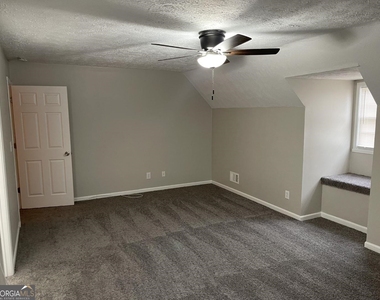 859 Park Place - Photo Thumbnail 3