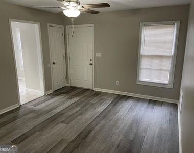 859 Park Place - Photo Thumbnail 11