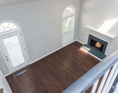 2914 Lenox Road Ne - Photo Thumbnail 29