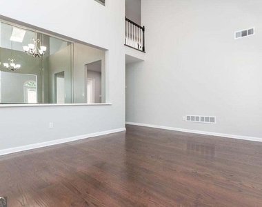 2914 Lenox Road Ne - Photo Thumbnail 17