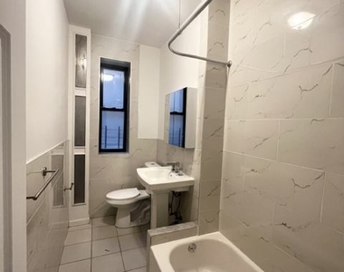 West 163rd Street & Broadway - Photo Thumbnail 2