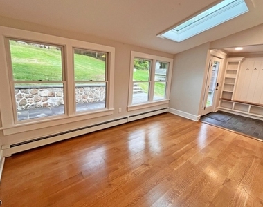 123 Philhower Ave - Photo Thumbnail 6