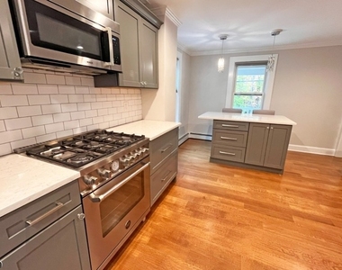 123 Philhower Ave - Photo Thumbnail 2