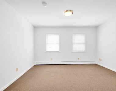 17 Olyphant Pl - Photo Thumbnail 17