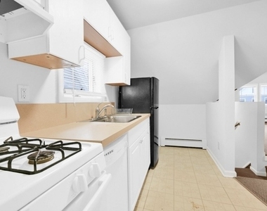 17 Olyphant Pl - Photo Thumbnail 12