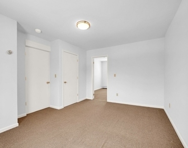 17 Olyphant Pl - Photo Thumbnail 16