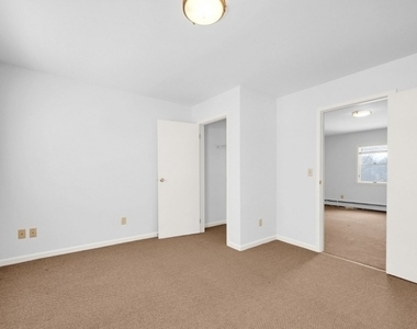 17 Olyphant Pl - Photo Thumbnail 15