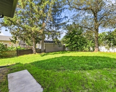 139 Main St - Photo Thumbnail 37