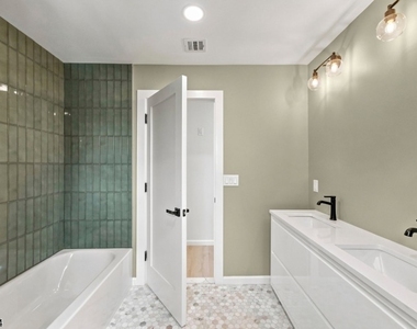 139 Main St - Photo Thumbnail 32