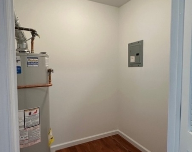 646 Honeybrook Cir - Photo Thumbnail 13
