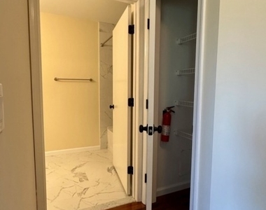 646 Honeybrook Cir - Photo Thumbnail 30