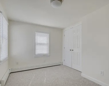 443 Downer St - Photo Thumbnail 15