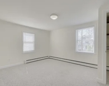 443 Downer St - Photo Thumbnail 11