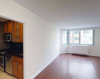 401 E 34th St - Photo Thumbnail 1