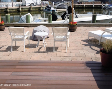 223 Butler Boulevard - Photo Thumbnail 17
