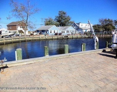 223 Butler Boulevard - Photo Thumbnail 20