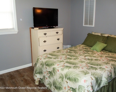223 Butler Boulevard - Photo Thumbnail 9