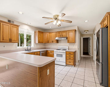 250 Bent Hook Road - Photo Thumbnail 7