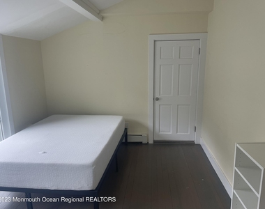 363 Lake Avenue - Photo Thumbnail 15