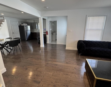 215 Cedar Street - Photo Thumbnail 5