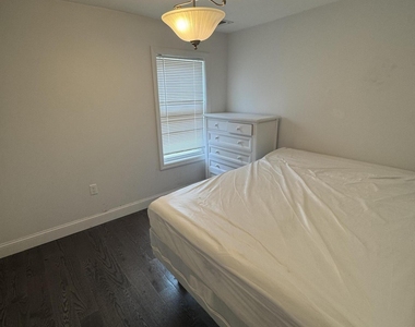 215 Cedar Street - Photo Thumbnail 8