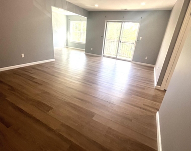 42 Diane Drive - Photo Thumbnail 9