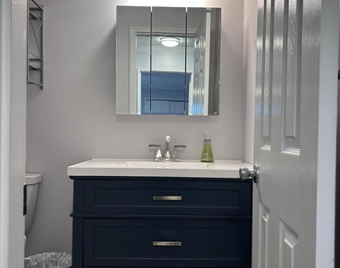 330 Shore Drive - Photo Thumbnail 13