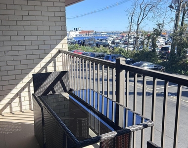 330 Shore Drive - Photo Thumbnail 18