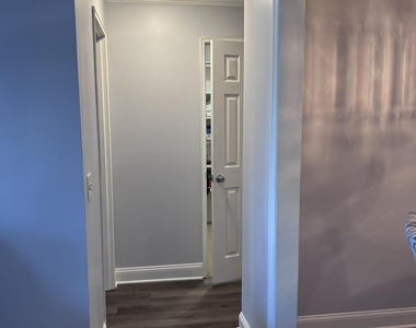 330 Shore Drive - Photo Thumbnail 9