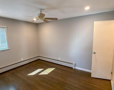 95 Liberty Place - Photo Thumbnail 28