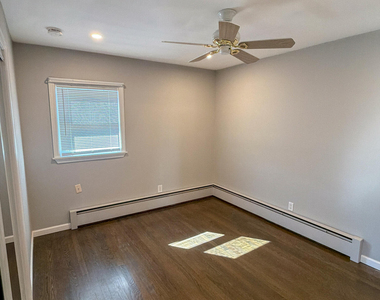 95 Liberty Place - Photo Thumbnail 29