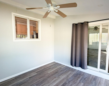 95 Liberty Place - Photo Thumbnail 24
