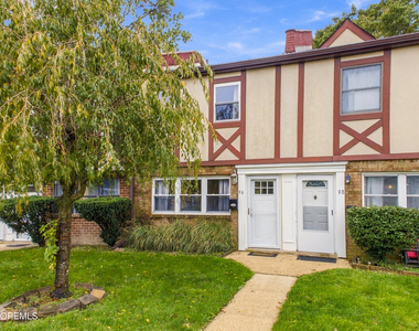 96 Briar Mills Drive - Photo Thumbnail 17