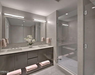 15 Morris Avenue - Photo Thumbnail 9