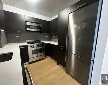East 39th Street - Photo Thumbnail 2