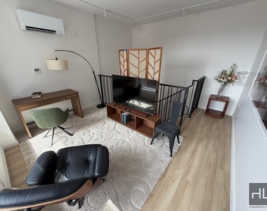 4 Avenue - Photo Thumbnail 24