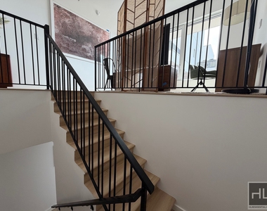 4 Avenue - Photo Thumbnail 22