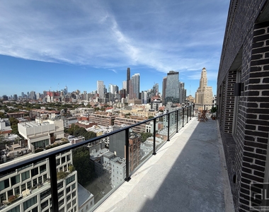 4 Avenue - Photo Thumbnail 20