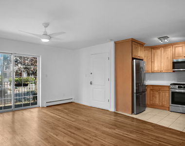 533 Minnieford Avenue - Photo Thumbnail 11