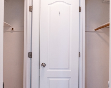 533 Minnieford Avenue - Photo Thumbnail 13