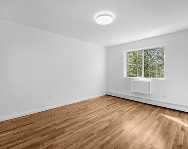 533 Minnieford Avenue - Photo Thumbnail 5
